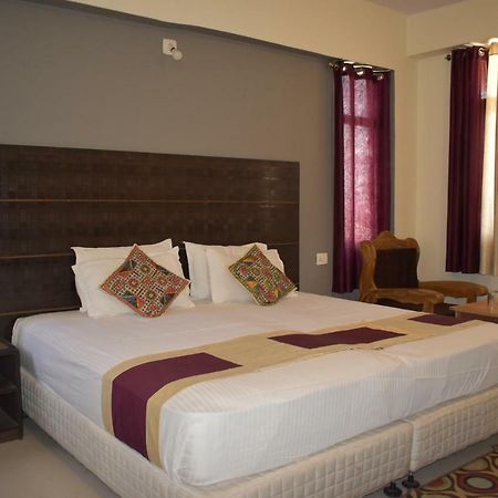 Hotel Bodh Vilas Exterior photo
