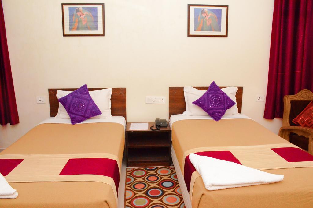 Hotel Bodh Vilas Exterior photo