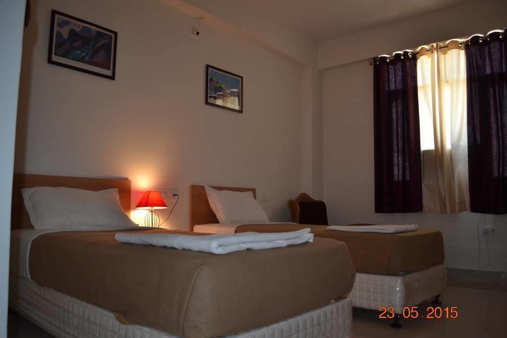Hotel Bodh Vilas Exterior photo