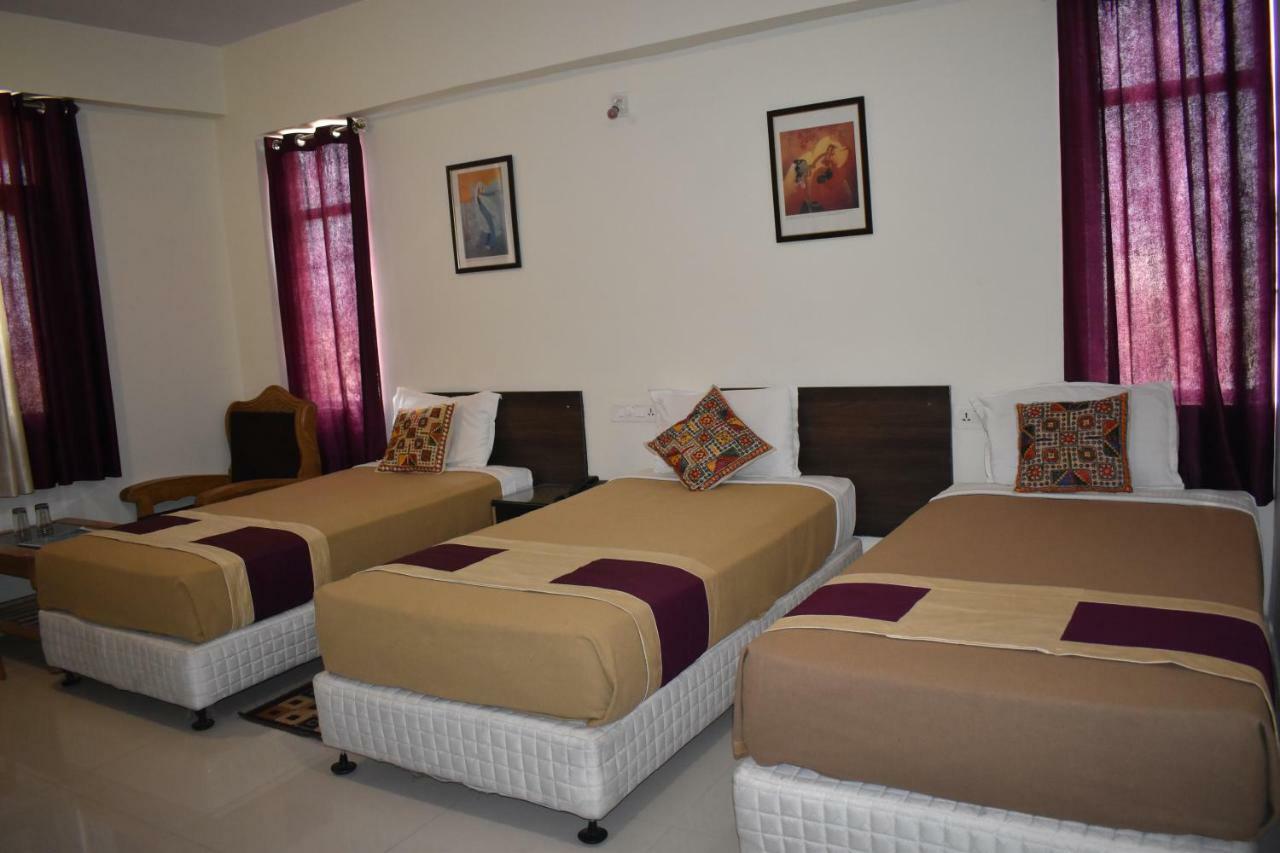 Hotel Bodh Vilas Exterior photo