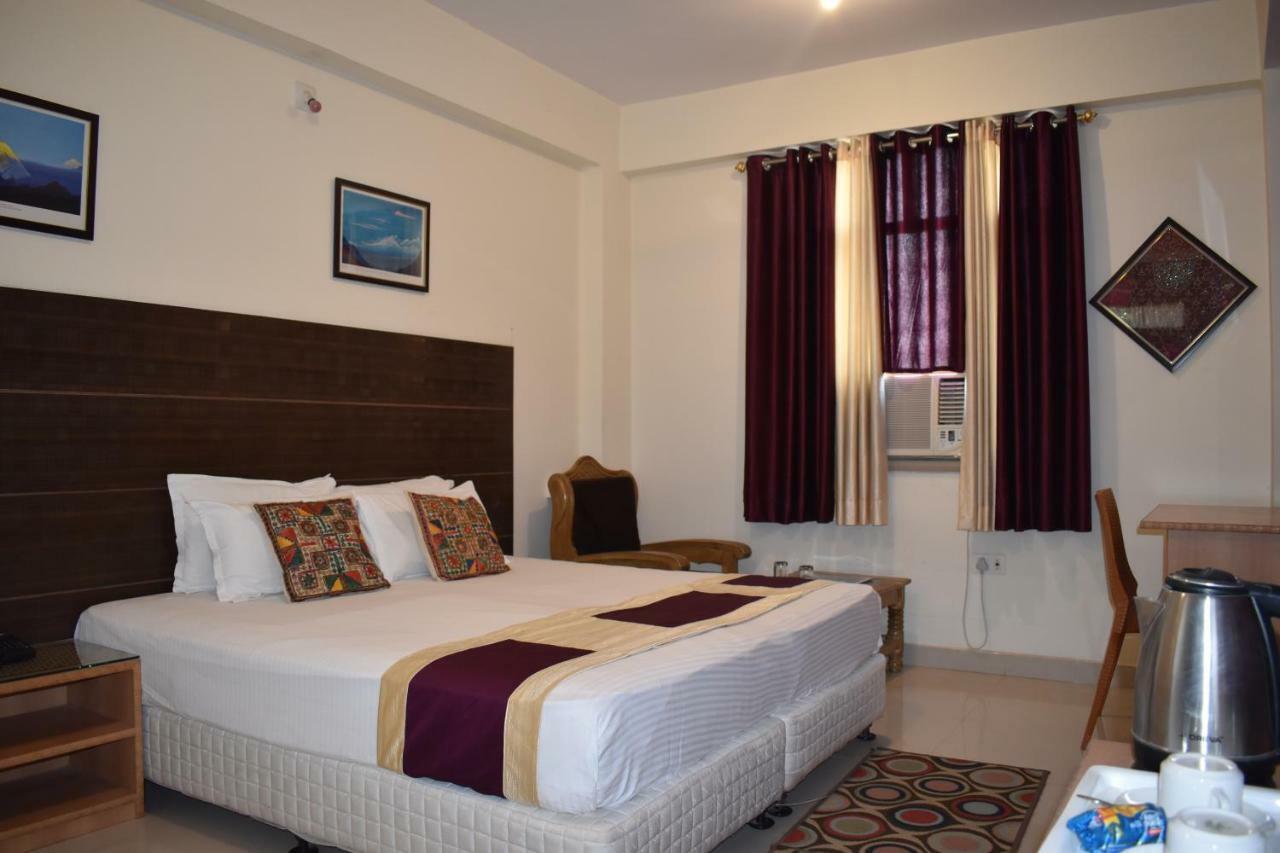 Hotel Bodh Vilas Exterior photo