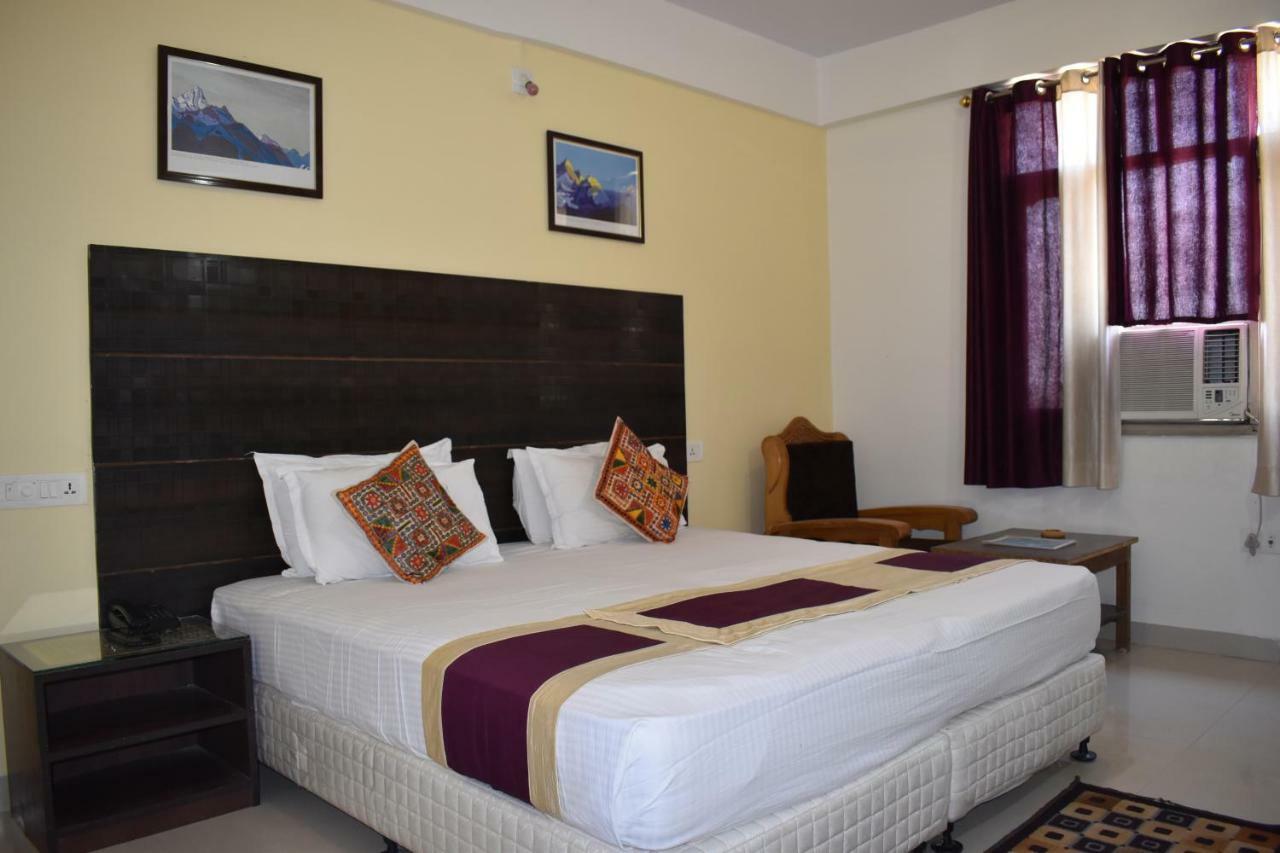 Hotel Bodh Vilas Exterior photo