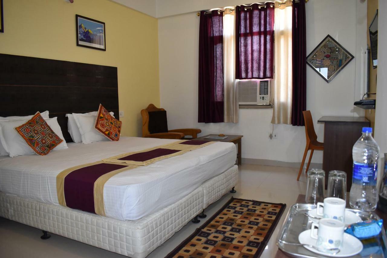Hotel Bodh Vilas Exterior photo